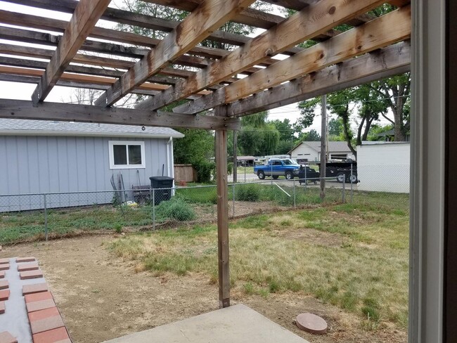 Building Photo - 927 Cortez Ct