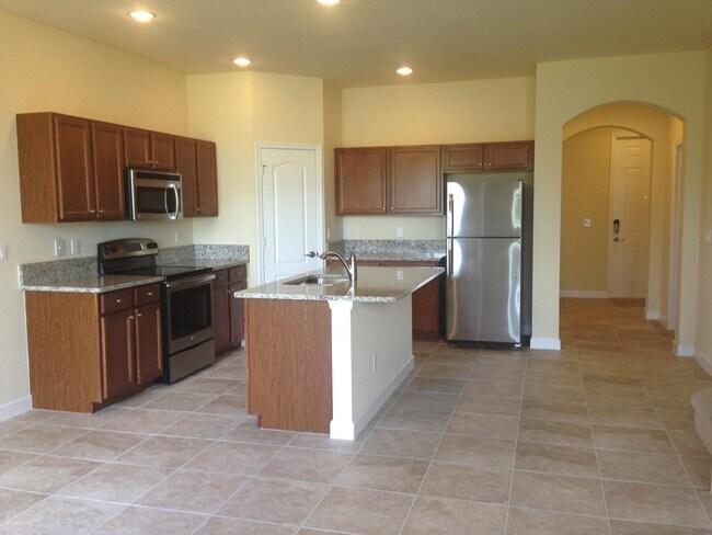 Building Photo - 5037 Ashley River Rd
