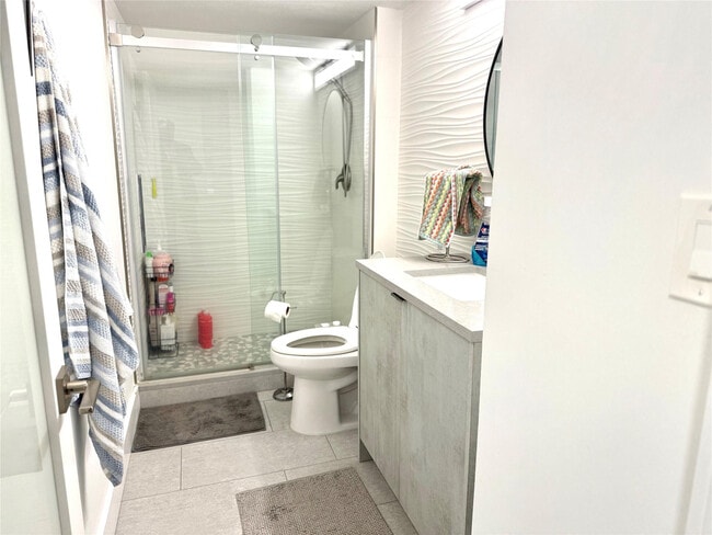 Building Photo - 3550 Galt Ocean Dr