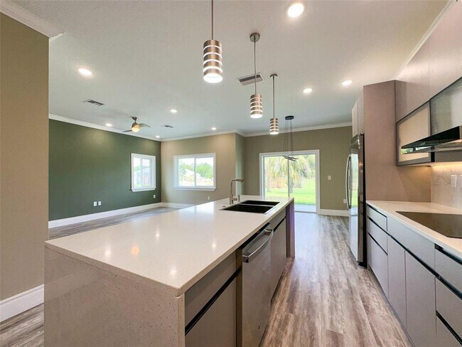 Building Photo - 1866 Brentwood Ct