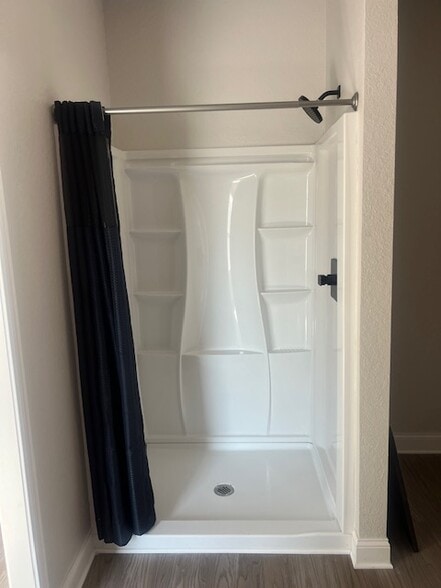 Building Photo - 4454 Lower Meadow Rd