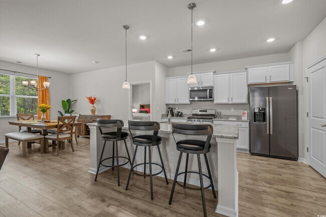 Building Photo - 847 Flowering Br Ave