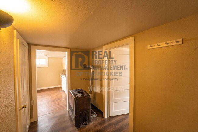 Building Photo - 1111 E Flint St