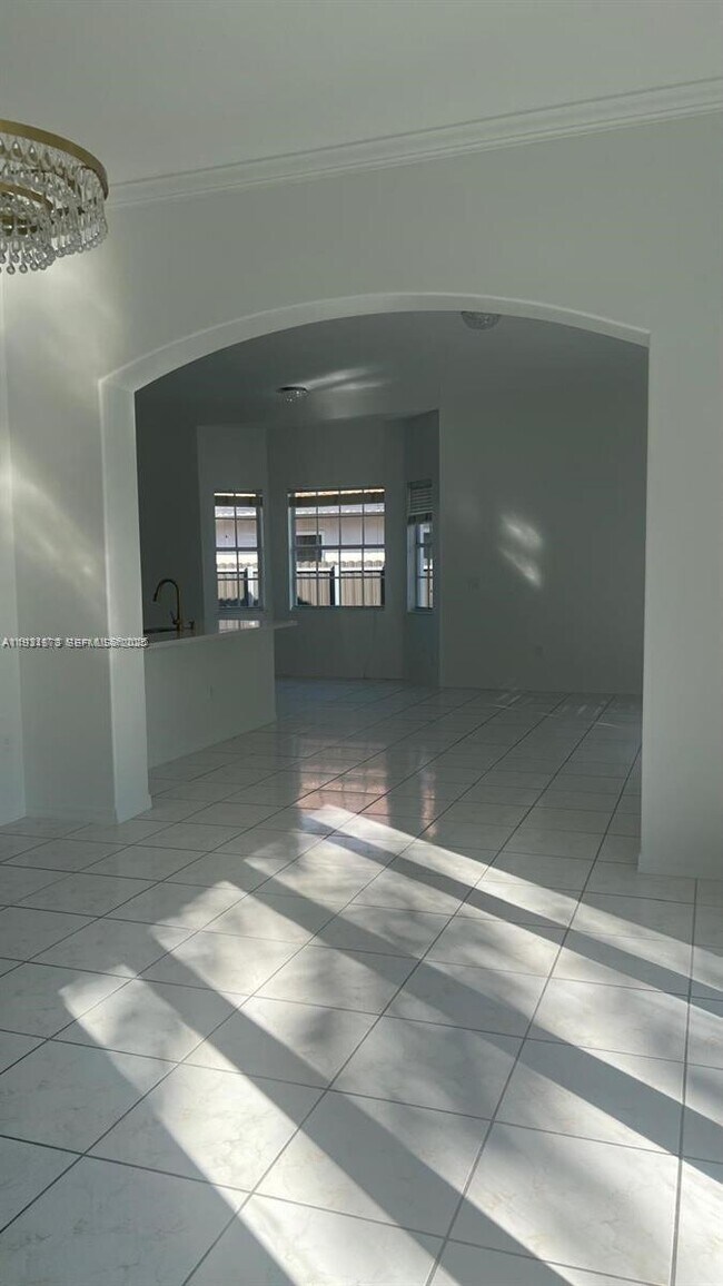 Building Photo - 15804 SW 99th Terrace