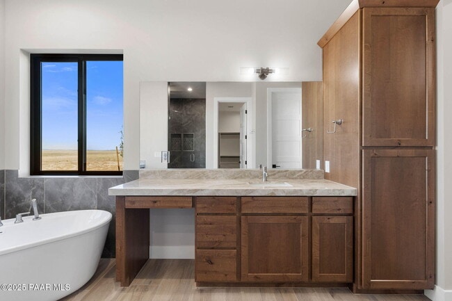 Building Photo - 5630 Norma Dr