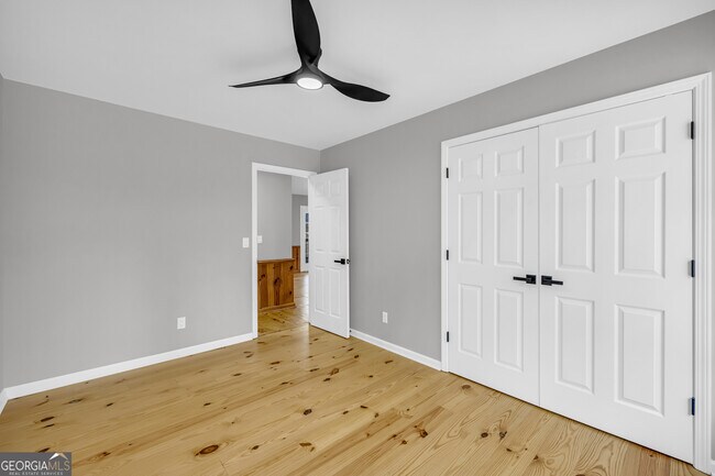 Building Photo - 106 Degrandis Ln NE