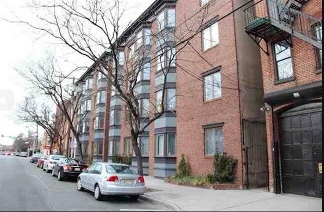 Building Photo - 200 Christopher Columbus Dr
