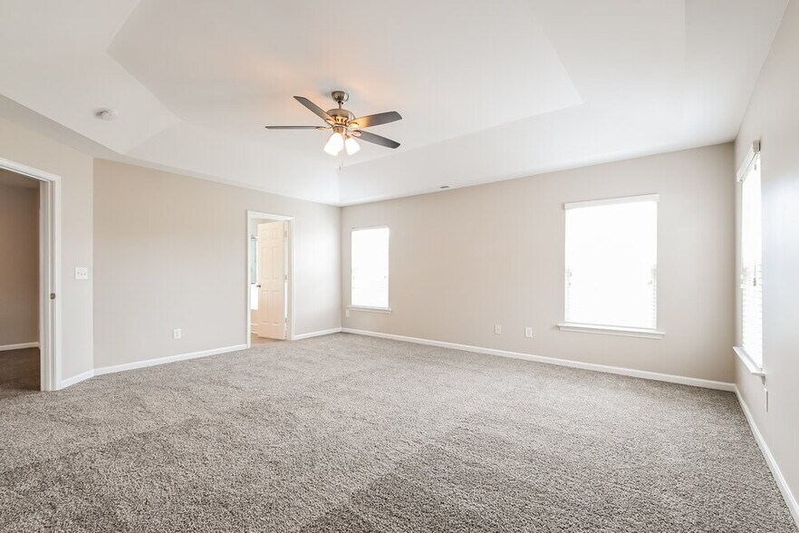 Building Photo - 304 Edgecroft Way