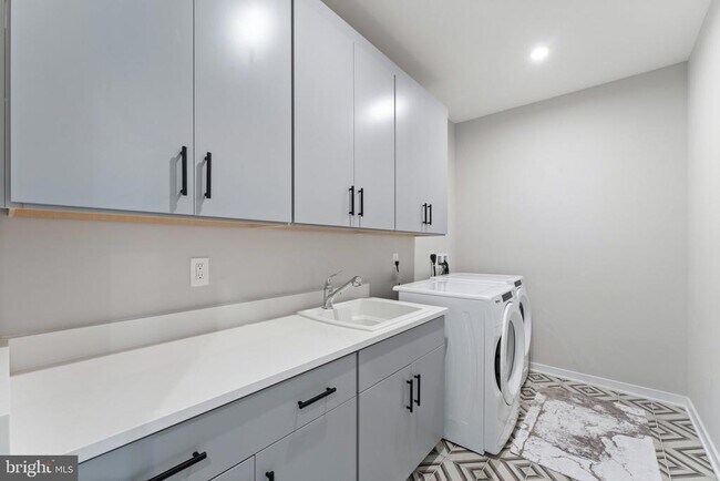 Building Photo - 4622 Quinns Ml Wy