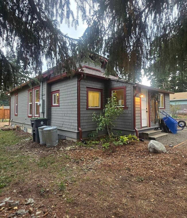 Building Photo - Charming 1920 Updated Vintage Home with AD...