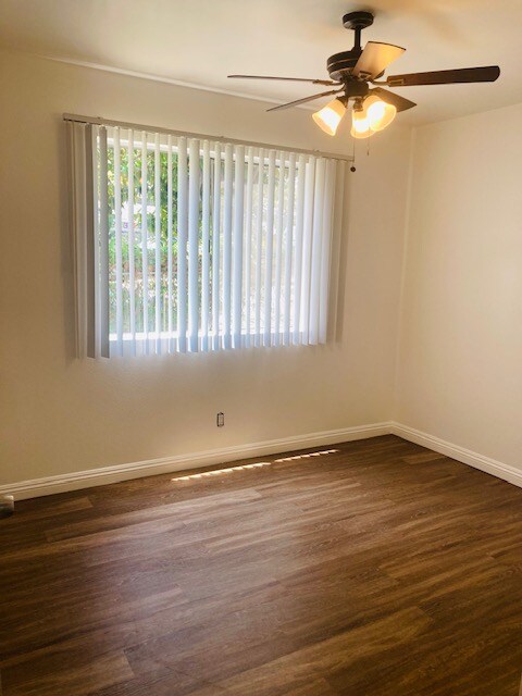 Building Photo - 6900 Knowlton Pl