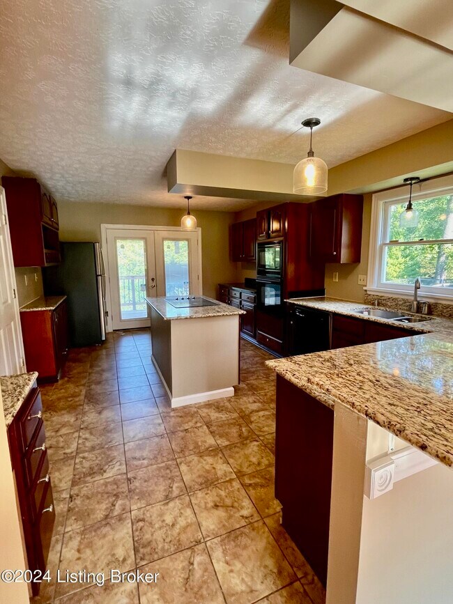 Building Photo - 4612 Deepwood Ct