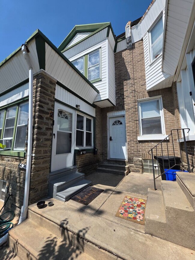 Building Photo - 6626  N 17th St