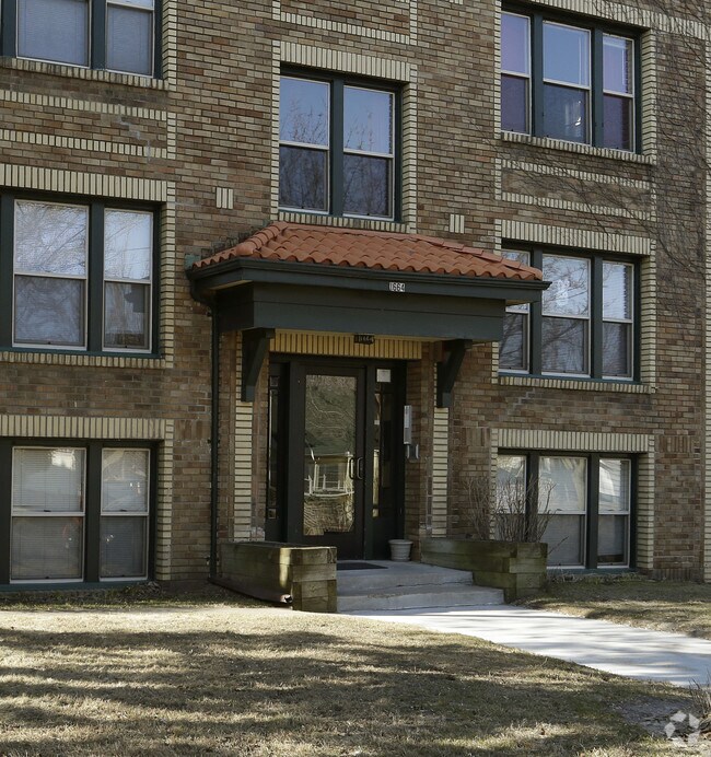 Building Photo - 1664 Randolph