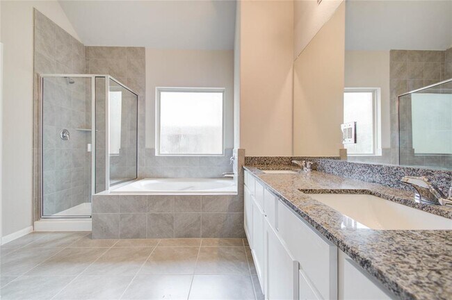 Building Photo - 8411 Baywatch Cir