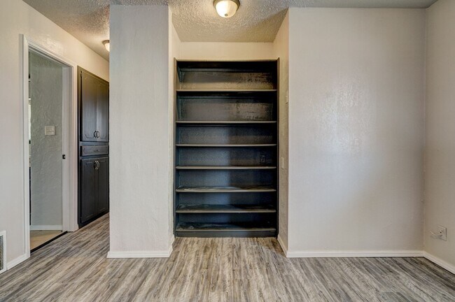 Building Photo - 3 Bed 1.5 Bath Norman