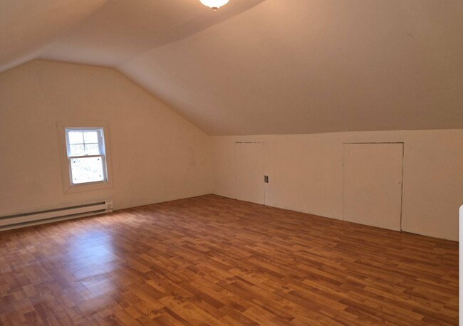 Building Photo - Charming 2 Bed / 1 Bath Single Family Home in Lansford with Front Porch & Yard!