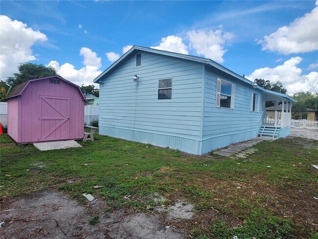 Building Photo - 1038 26th St