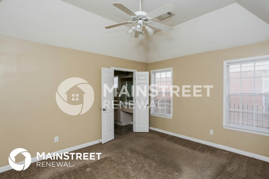 Building Photo - 924 Dalemore Ln