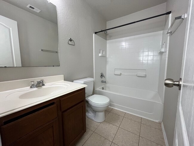 Building Photo - 21335 Finbury Oaks Ln