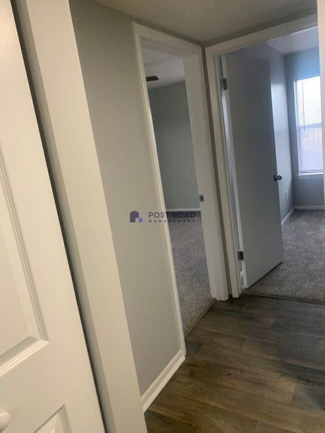 Building Photo - 515 W 27th St S