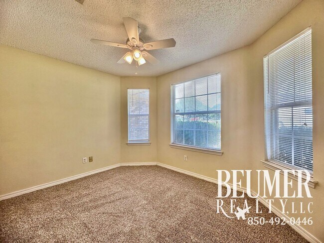 Building Photo - 3bd/2ba Home For Rent