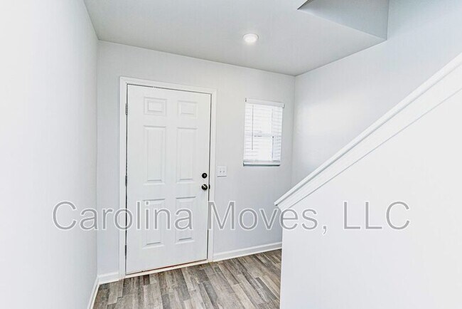 Building Photo - 638 Farmstead Trail