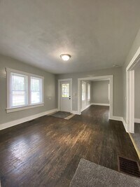 Building Photo - 615 W Wilkinson St