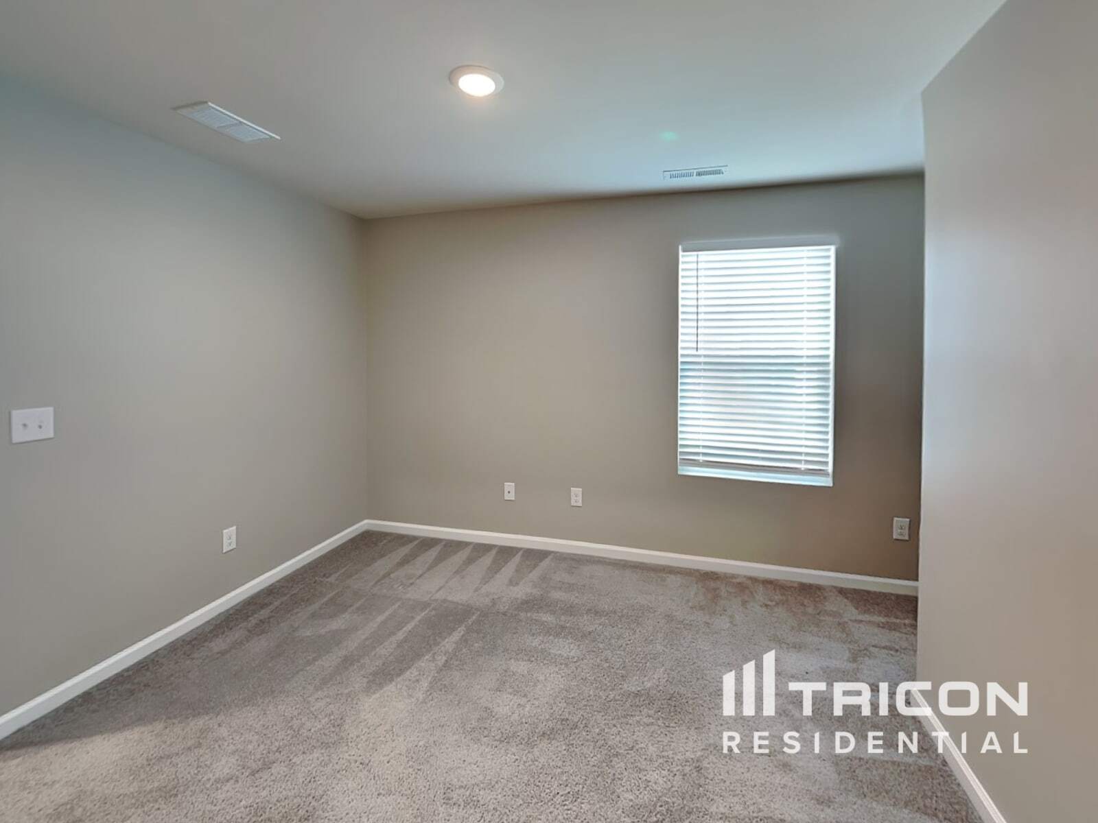 Building Photo - 127 Brentwood Dr