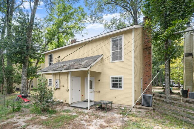 Building Photo - 5382 Rosedown Ct