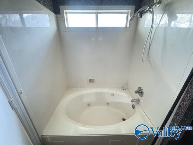 Building Photo - 2604 Autumn Ridge Dr SW