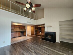 Building Photo - Charming One Bedroom!