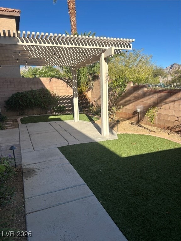 Building Photo - 10874 Mallorca Ave