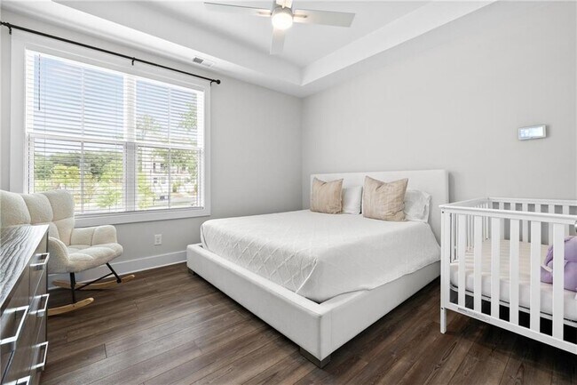 Building Photo - 1336 Breezy St SE