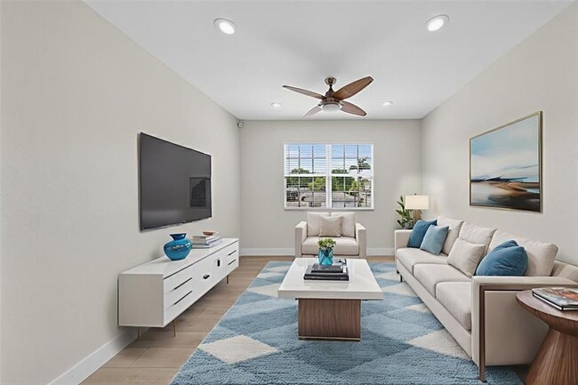 Building Photo - 3095 Grandiflora Dr