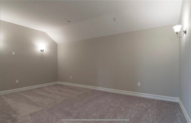 Building Photo - 14946 Rosario Rd