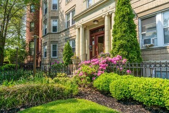 Building Photo - 35 Park Drive