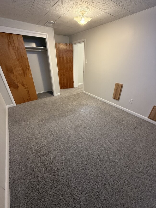 Building Photo - 3201 7th Ave S