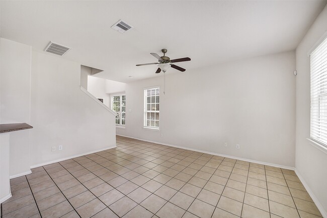 Building Photo - 6419 Calgary Woods Ln