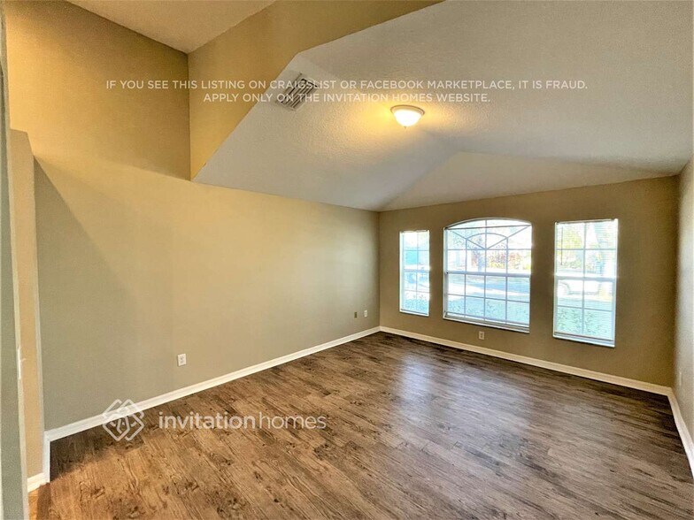 Building Photo - 6416 Bridgecrest Dr