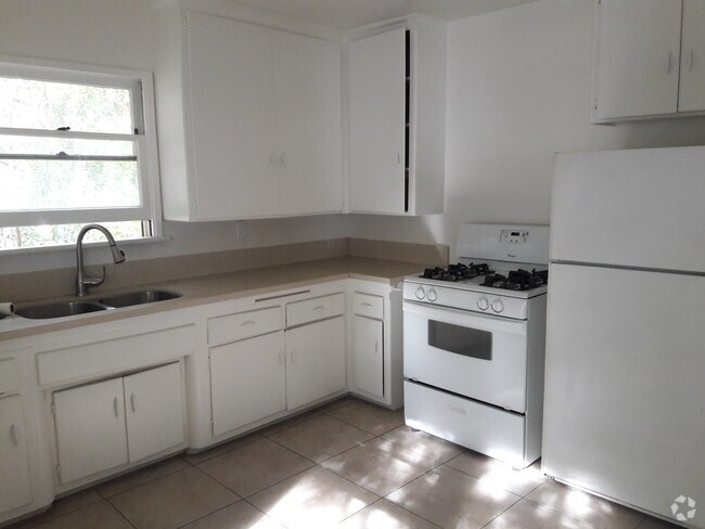 Building Photo - 4203 Latona Ave