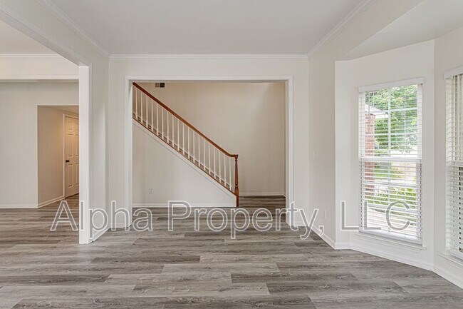 Building Photo - 261 Highgate Cir