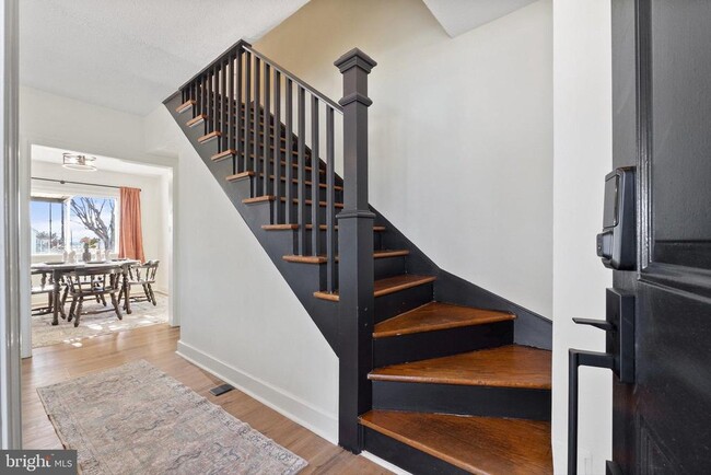 Building Photo - 701 S 2nd St