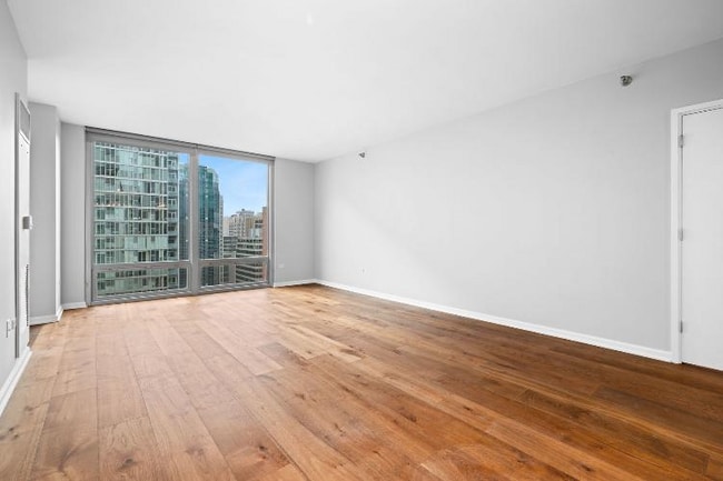 Building Photo - 160 E Illinois St