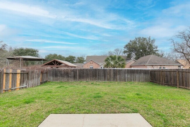 Building Photo - 16626 Pademelon Dr