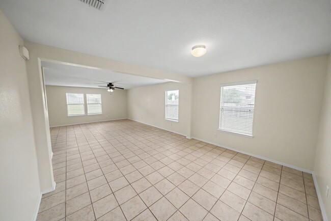 Building Photo - Spacious Cul-de-Sac Home in Bulverde Village - Realtor Commission: $500