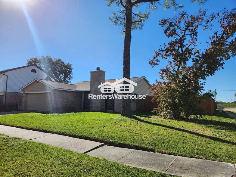Building Photo - 1619 Merton Dr