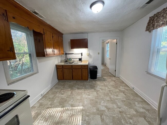 Building Photo - Single Family Home on Old Graves Mill Road