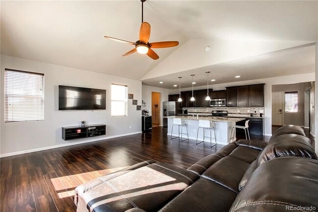 Building Photo - Clean and Spacious Home for Rent