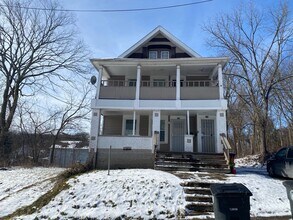 Building Photo - 636-638 Fern St Akron Oh 44307 MFH2 .T3